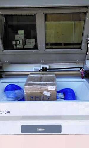 máquina de corte a laser acrílico máquina de corte a laser acrílico