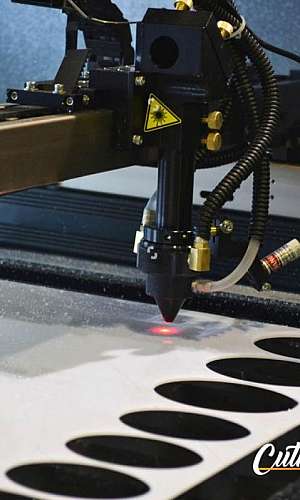 Máquina de corte a laser CO2 Máquina de corte a laser CO2