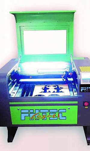 máquina de corte a laser máquina de corte a laser