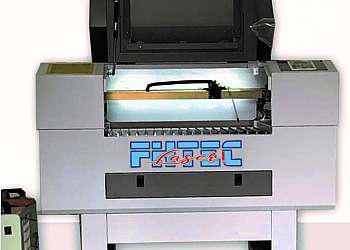 Máquina de corte de couro a laser