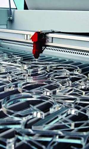 Máquina de corte e gravação a laser Máquina de corte e gravação a laser